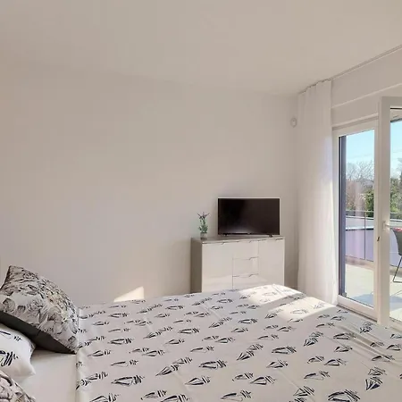 Emica Ferienhaus Šišan